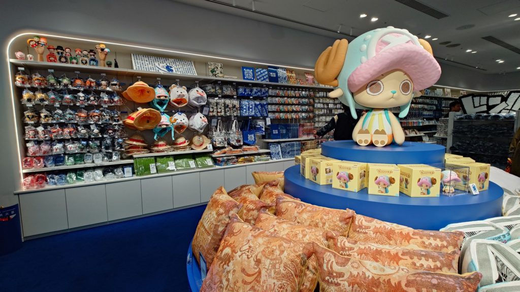 ONE PIECE BASE SHOP売場