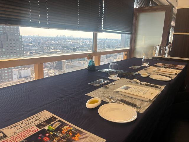 ビエントの窓側席